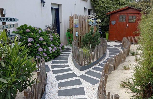 Les Gîtes de Pen Vraz *, Nature ZEN 5 minutes from the coastal paths