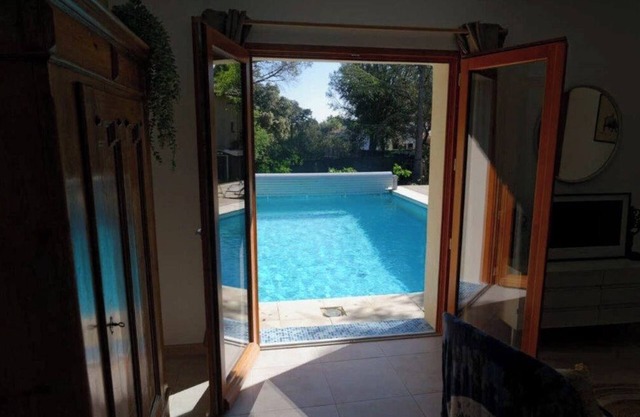 Les Hauts de Saint Siffret 3-star studio by the pool!