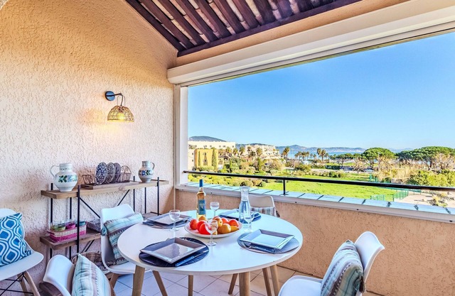 Les Marines by Interhome