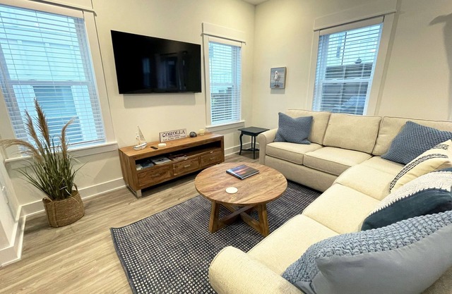 Lewis Villa - Beach Living in Corolla's Heart