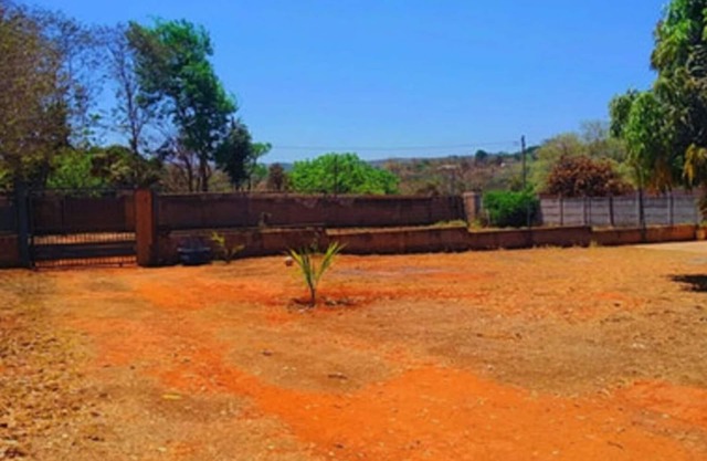 Linda Chacara 1200m2 com Piscina