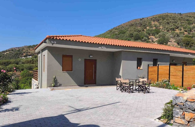 Litinos Villa Rodanthi