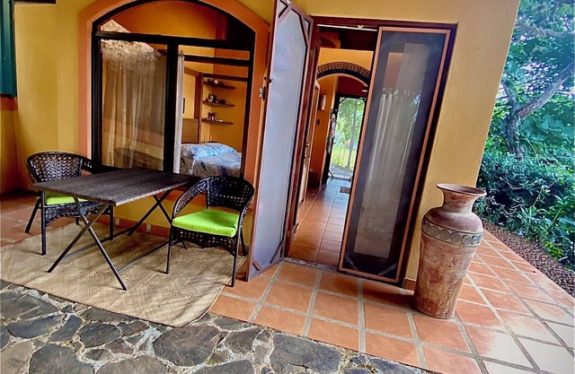 Little house among trees with a beautiful view. Very private and comfortable.