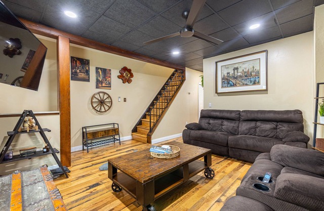 Little Italy- 2BD/1BA – Close to Major Hospitals – Off Street Parking