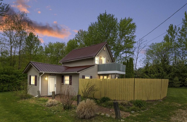 Little Paw Paw Lake House