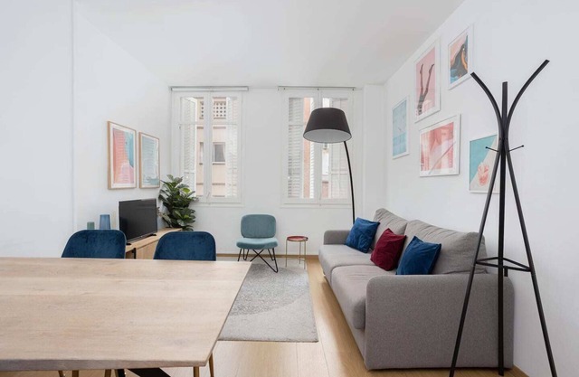 Livefull 2 bedroom in Trendy Gracia