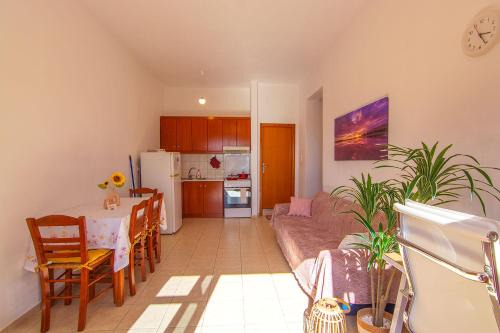 Liviko Beach Apartments - only adults