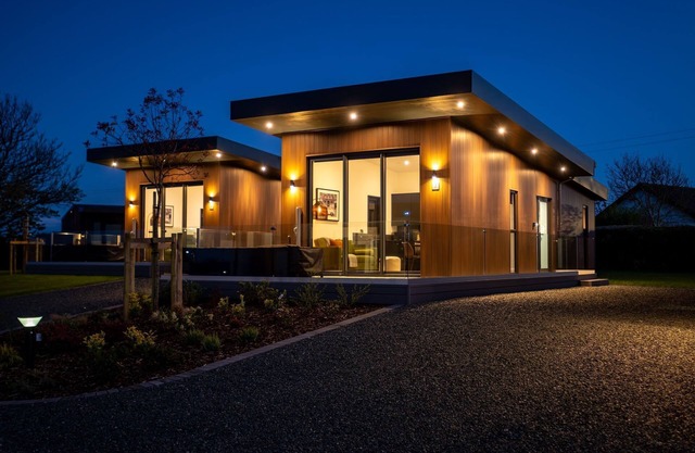 Lligwy Lodge - sleeps 4 guests in 1 bedroom