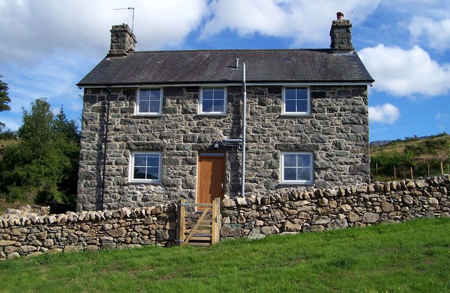 Llwyniarth - Three Bedroom House, Sleeps 6