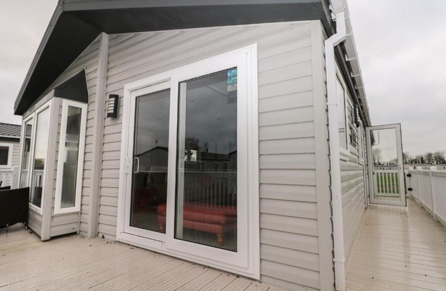 Lodge at Chichester Lakeside 3 Bed