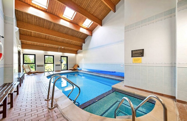 Lodge in Thirsk with Scenic Trails & Spa