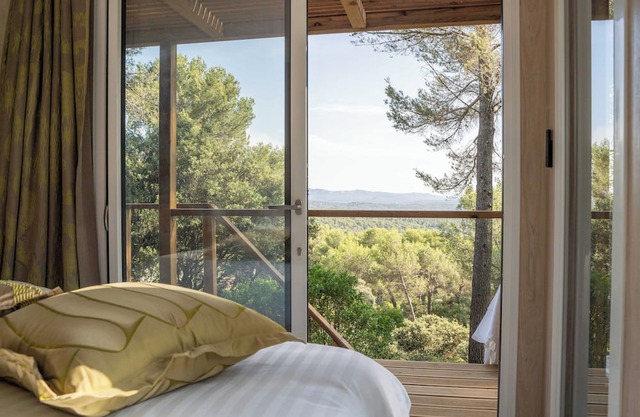 Lodge & Spa Massif de L'étoile - Le Chant des Pins Aix en Provence