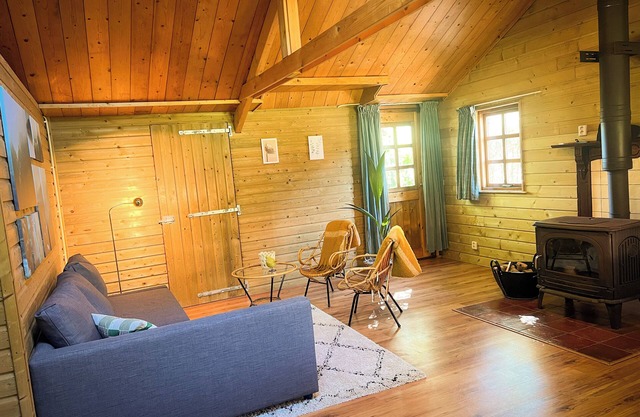 Lodge The Kingfisher at Bolmeer lodges