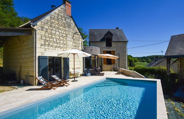 Loire Valley with pool