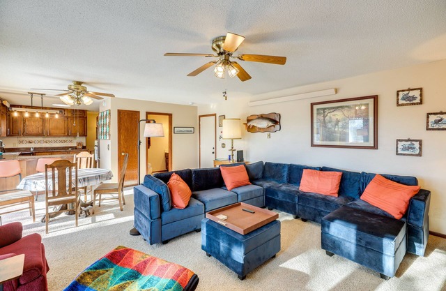 Long Pine Home: 2 Mi to State Recreation Area