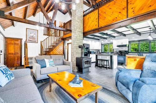 Loon Lodge