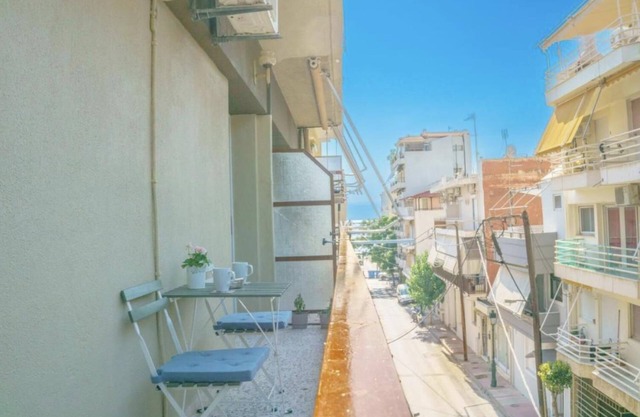 Loutraki Coastal Apartment Retreat