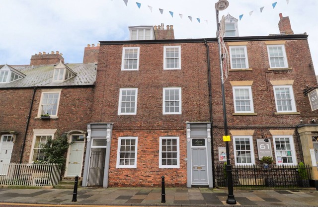 LOVATT HOUSE APARTMENT TYNEMOUTH, family friendly in Tynemouth