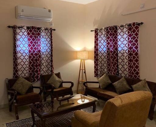 Lovely 2 Bedroom Apartment with kitchen & 2 washrooms