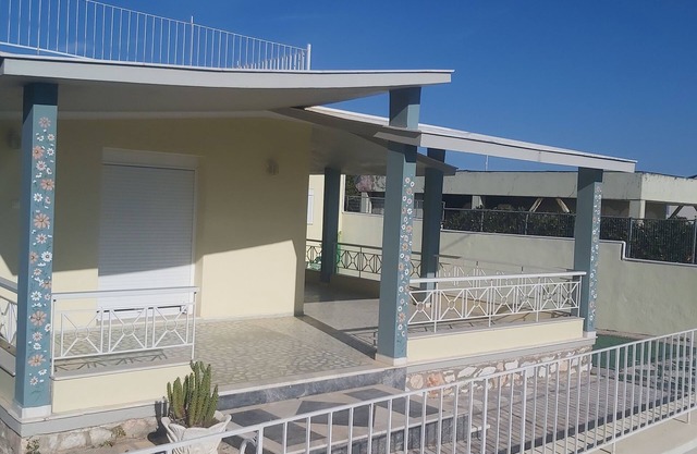 Lovely 2-bedroom villa in Rafina