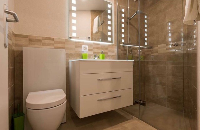 Lovely apartment for 3 people with hot tub, WIFI, TV and balcony