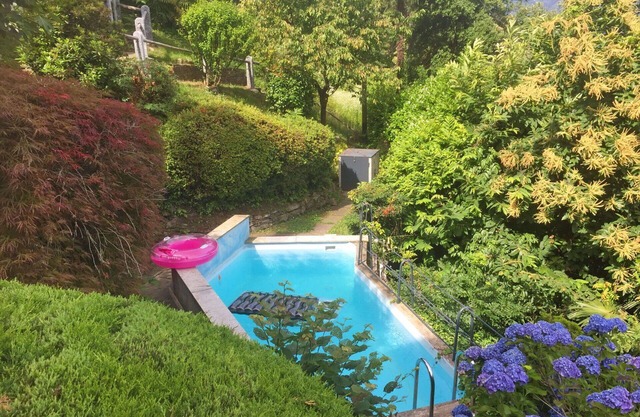 Lovely apartment for 5 people with WIFI, pool, TV, patio, pets allowed and panoramic view