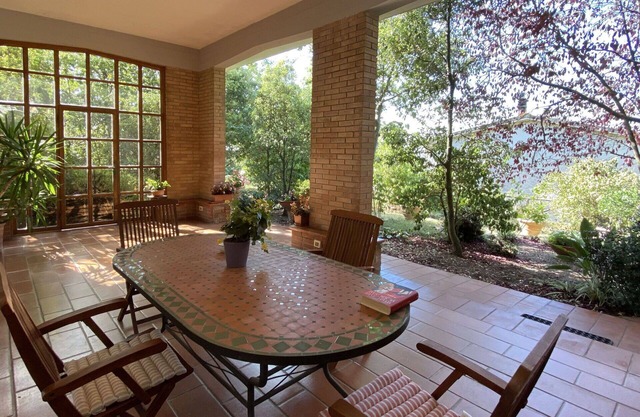 Lovely apartment for 4 guests with WIFI, patio and pets allowed