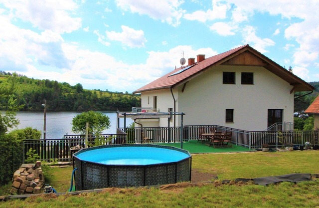 Lovely apartment for 2 guests with WIFI, pool, TV, patio, pets allowed and parking