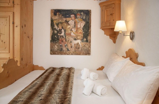 Lovely apartment with WIFI, pool, TV, patio, pets allowed, panoramic view and parking