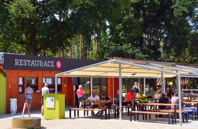 Lovely apartment in villa for 12 people with WIFI, TV, patio and pets allowed