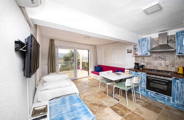Lovely Flat with Pool and Nature View in Bodrum