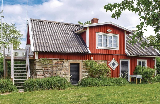 Lovely home in Löttorp with WiFi