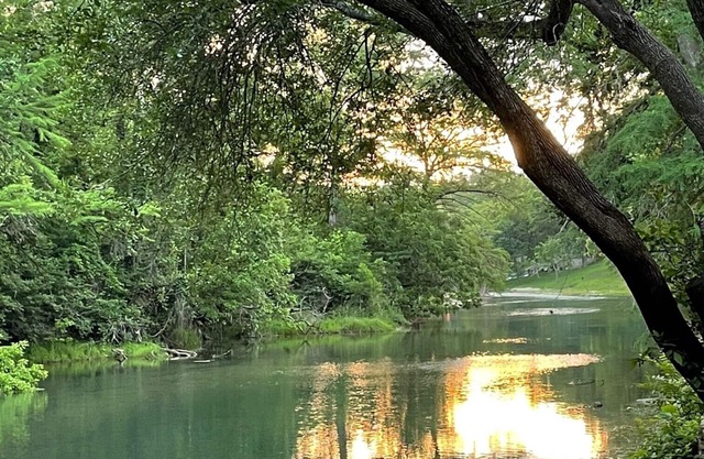 LUX Cabin ON Guadalupe River below Canyon Lake Dam - near Whitewater Music