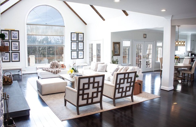 Luxe and Serene Living in Rural Potomac in Country Home w/Hot Tub, Sauna