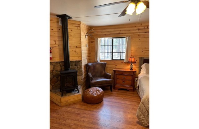 Luxe cabin getaway in the tall pines of Alpine AZ