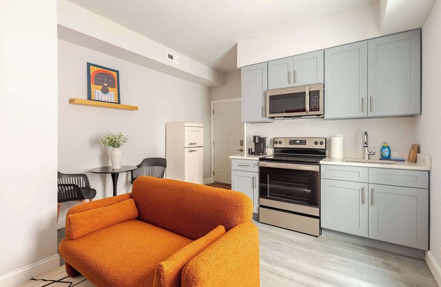 Luxe & Convenience Center City