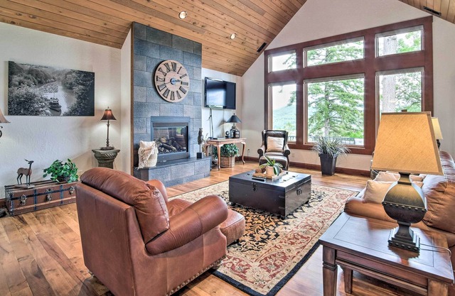 Luxe Coos Bay Escape w/ Patio + River Views!