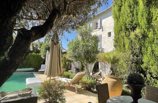 LUXURIOUS 18TH CENTURY MAISON DE MAITRE - 350M2 - GARDEN - HEATED POOL