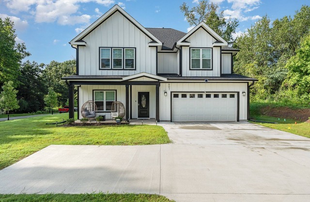 Luxurious 5-bedroom house with swim-spa, fitness&weight room, game room, & more!