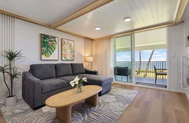 Luxurious Beachfront Condo w/AC