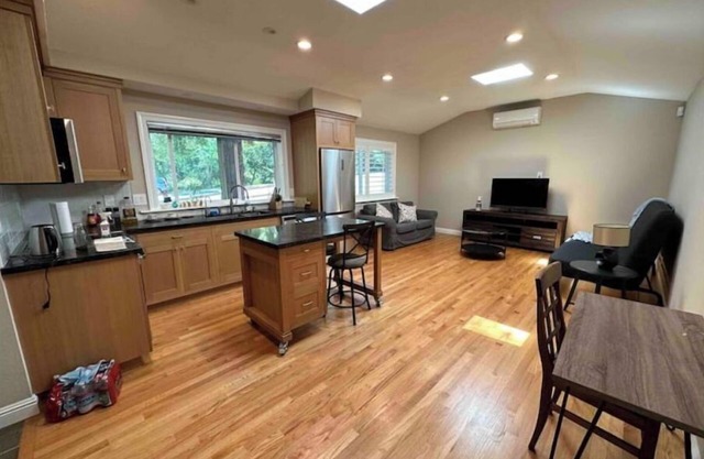 Luxurious Cottage in Saratoga