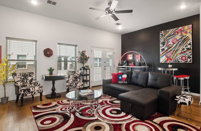 Luxurious Getaway w/Premium Amenities! Condo w Rooftop Retreat, private garage & gated entry