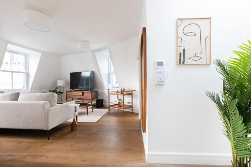 Luxury 2 Bedroom Duplex Penthouse Covent Garden Holborn