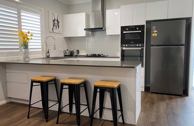 Luxury 3-Bedroom Unit - Sleeps 6 Guests