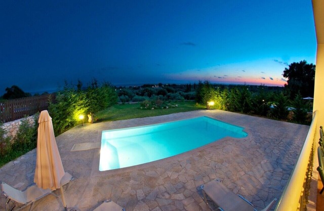 Luxury 3 Bedroom Villa Located In Kaligata, with private pool, near the sea,WIFI