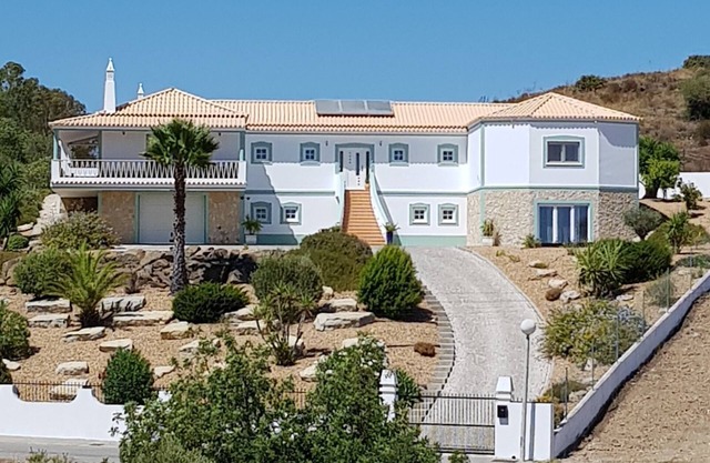 Luxury 4 bedroom villa