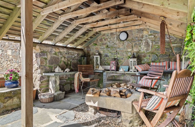 LUXURY 5 STAR HOLIDAY HOME IN ST DAVIDS