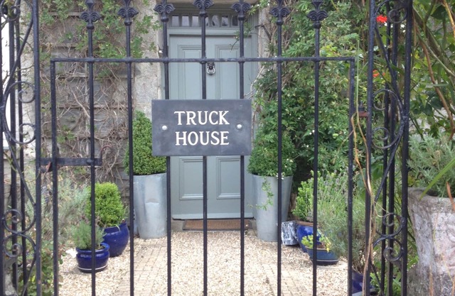 Luxury accommodation and Pet Friendly in the heart of Cornwall.