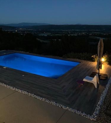 Luxury air-con Villa, heated pool, stunning views, nearby a lively village