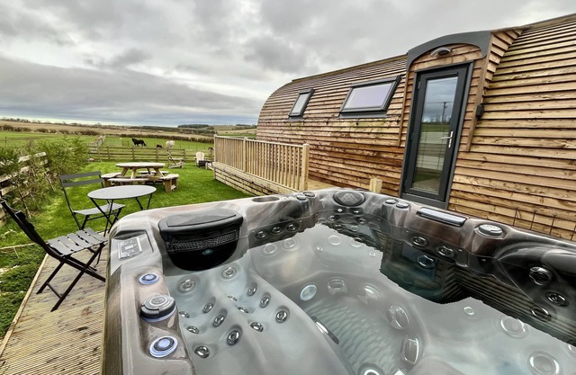 Luxury Cabin with Hot Tub in the Scottish Borders